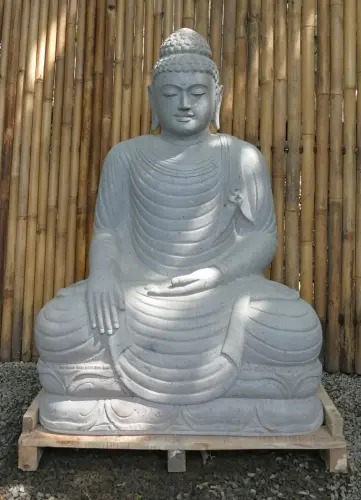Artikelbild des Artikels “Sitzender Buddha aus Flussstein in Bhumisparsha - Geste des Berührens der Erde. 120 cm Höhe. einzigartige Version “